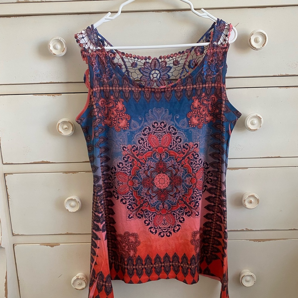 Bohemian Sleeveless Tank Top - Vibrant Red and Blue